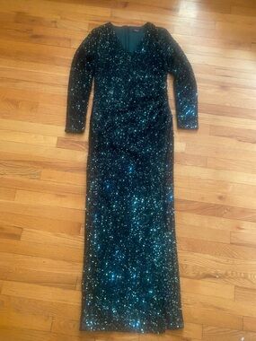 Le Chateau Sequin Evening Gown in Deep Emerald Green Size M/L EUC Gorgeous